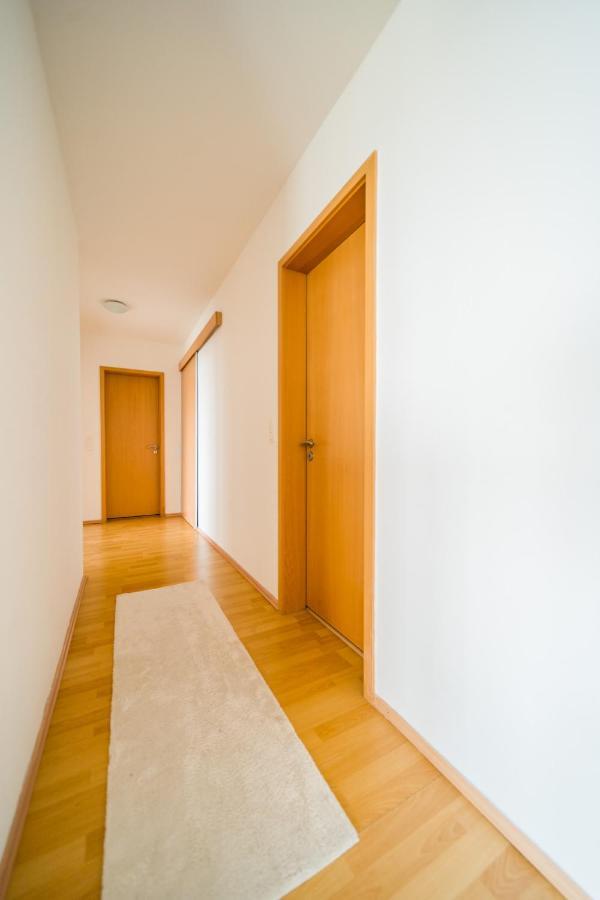 Comfy Condo On The 20Th Floor & Free Parking ブラチスラヴァ エクステリア 写真